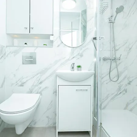 Bagno 7 Grey - Stacja Metra 300m - Underground Station 300m Better Apartament *