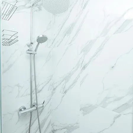 Bagno 7 Grey - Stacja Metra 300m - Underground Station 300m Better *